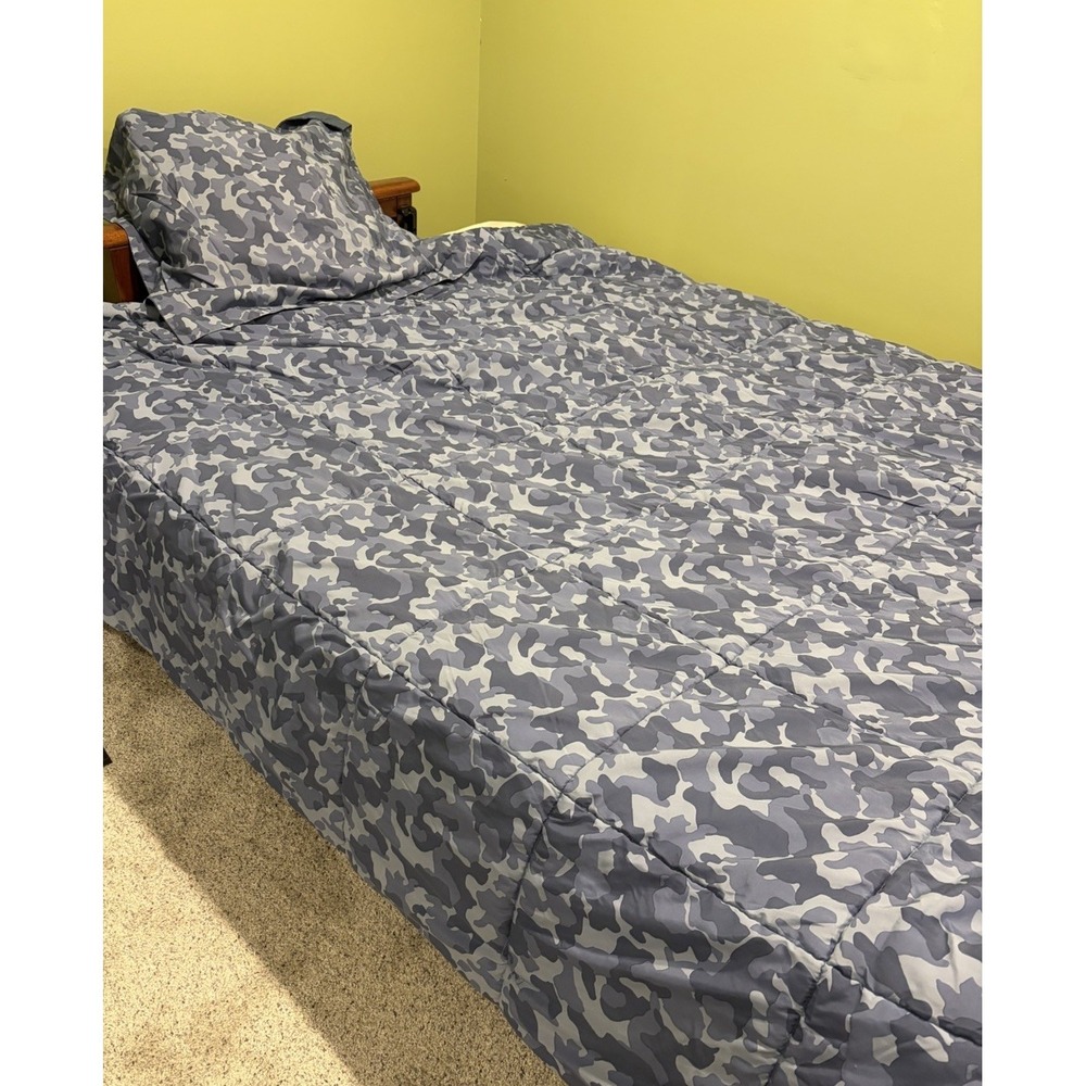 Perry Ellis America Bedding Full Size Comforter And One Pillow Sham Blue Camo